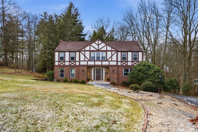 3212 Fox Run Road, Hampton, PA 15101