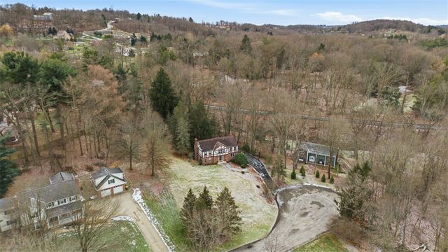 3212 Fox Run Road, Hampton, PA 15101