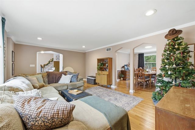 3212 Fox Run Road, Hampton, PA 15101