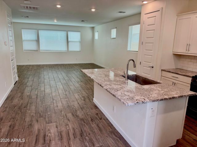 693 N BAY Drive, Gilbert, AZ 85233