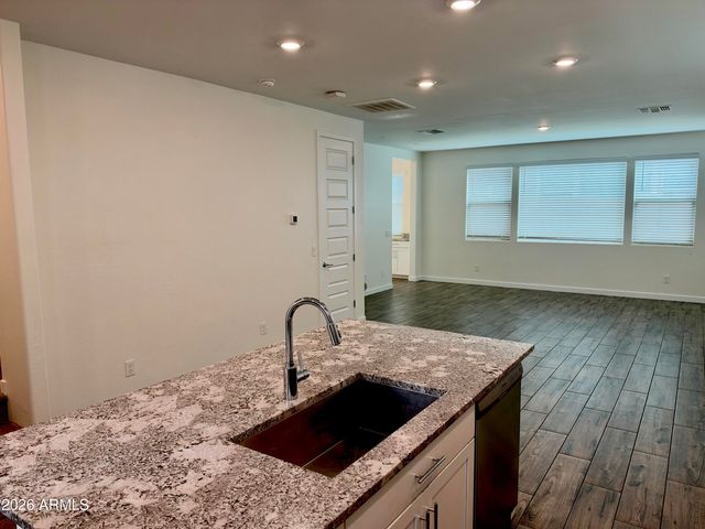 693 N BAY Drive, Gilbert, AZ 85233