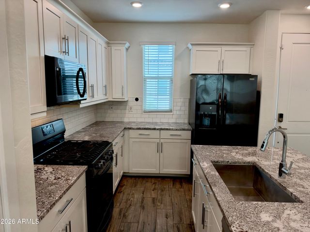 693 N BAY Drive, Gilbert, AZ 85233