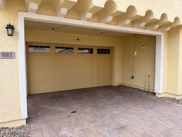 693 N BAY Drive, Gilbert, AZ 85233