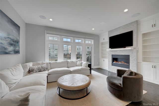 203 Palisades Boulevard, Sleepy Hollow, NY 10591