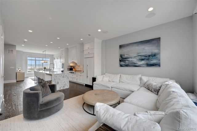 203 Palisades Boulevard, Sleepy Hollow, NY 10591