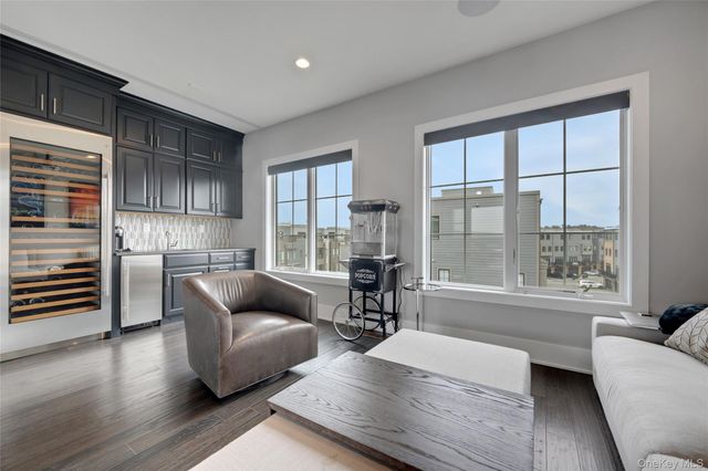 203 Palisades Boulevard, Sleepy Hollow, NY 10591