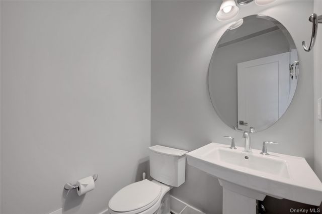 203 Palisades Boulevard, Sleepy Hollow, NY 10591