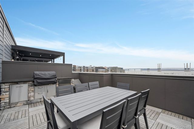 203 Palisades Boulevard, Sleepy Hollow, NY 10591