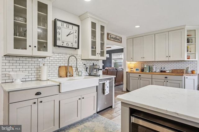 100 THIRD AVE, Haddon Heights, NJ 08035