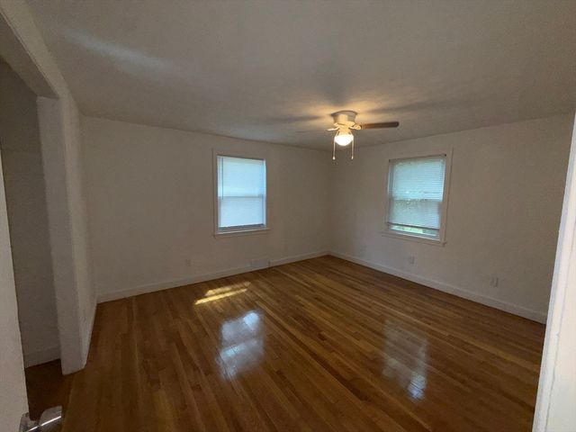 266 Lowell St, Wilmington, MA 01887