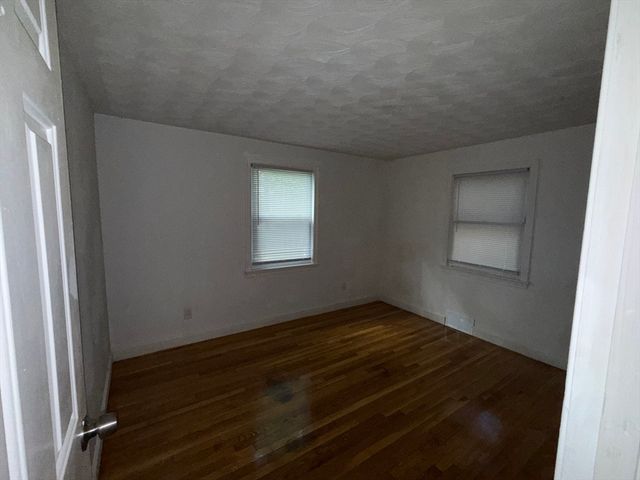 266 Lowell St, Wilmington, MA 01887