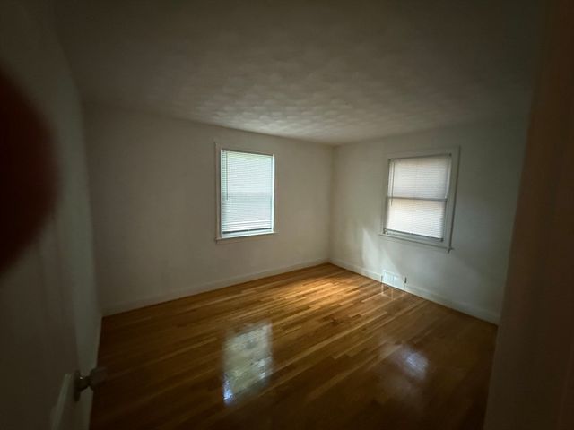 266 Lowell St, Wilmington, MA 01887