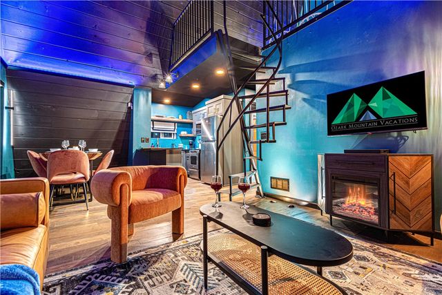 18580a W Boat Dock Road, Omaha, AR 72662