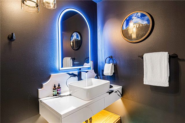 18580a W Boat Dock Road, Omaha, AR 72662