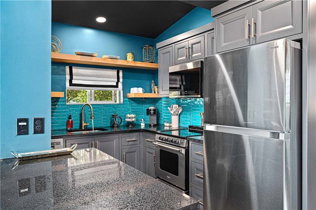 18580a W Boat Dock Road, Omaha, AR 72662