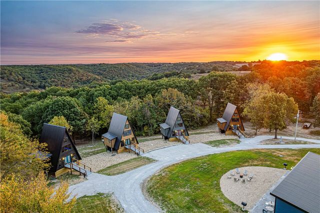 18580a W Boat Dock Road, Omaha, AR 72662