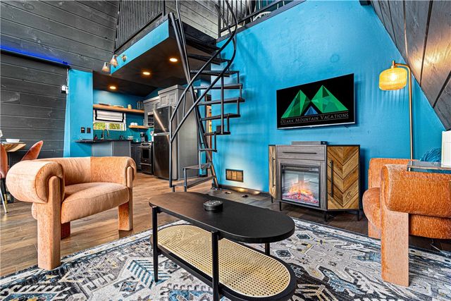 18580a W Boat Dock Road, Omaha, AR 72662