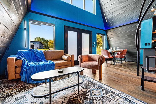 18580a W Boat Dock Road, Omaha, AR 72662