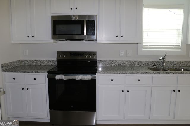 242 Champions Lane, Winder, GA 30680