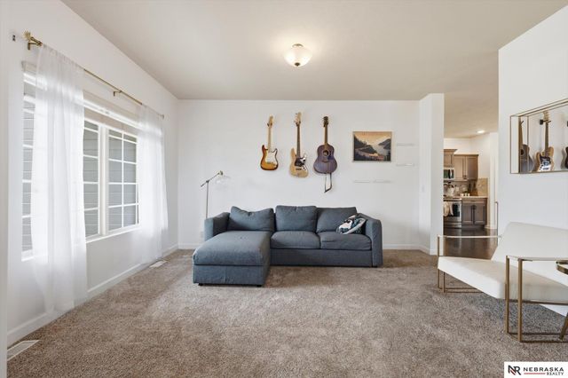 5164 N 173rd Avenue Circle, Omaha, NE 68116