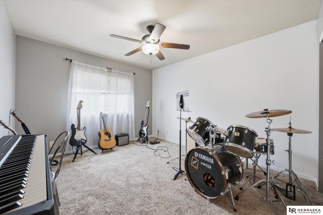 5164 N 173rd Avenue Circle, Omaha, NE 68116