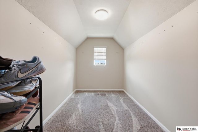 5164 N 173rd Avenue Circle, Omaha, NE 68116
