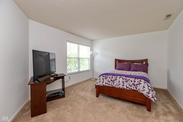8346 Berrybush Lane, Indianapolis, IN 46234
