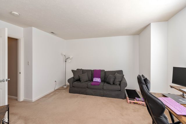 8346 Berrybush Lane, Indianapolis, IN 46234