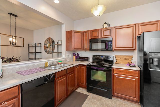 8346 Berrybush Lane, Indianapolis, IN 46234