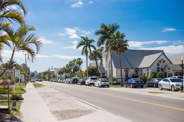 104 SUNSET LANE, Holmes Beach, FL 34217