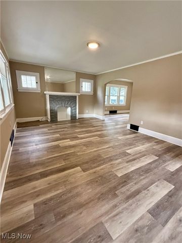 1017 Stadelman Avenue, Akron, OH 44320