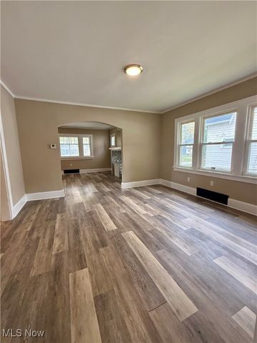 1017 Stadelman Avenue, Akron, OH 44320