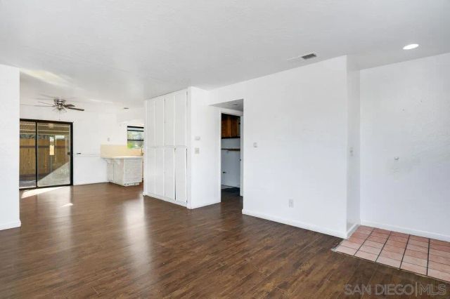 175 E Washington Ave., El Cajon, CA 92020