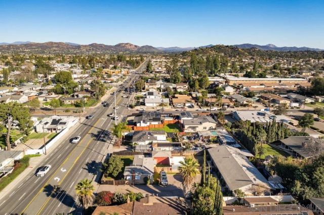 175 E Washington Ave., El Cajon, CA 92020