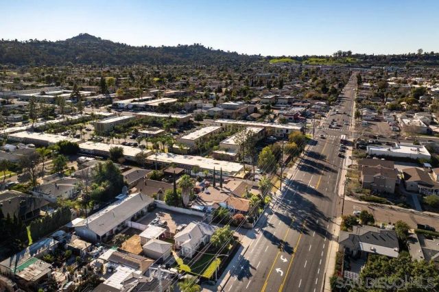 175 E Washington Ave., El Cajon, CA 92020