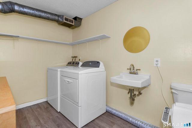 288 Carriage Way, Windsor, CT 06095