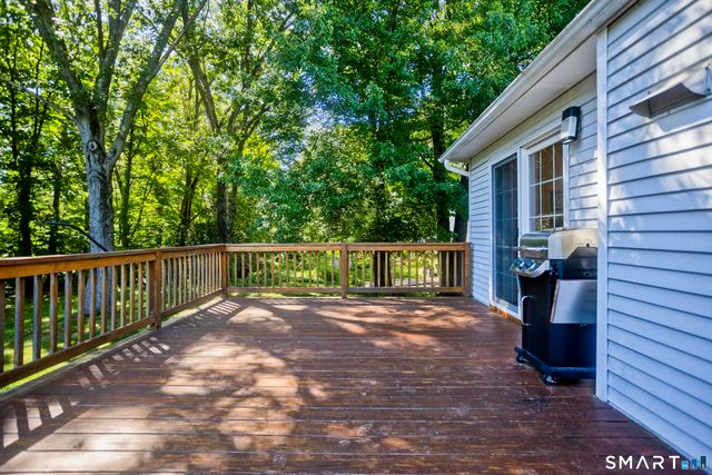 288 Carriage Way, Windsor, CT 06095