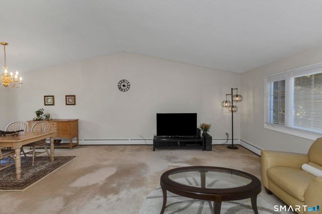288 Carriage Way, Windsor, CT 06095