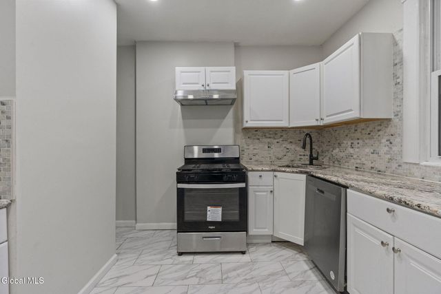 3 Manning Square, Albany, NY 12206