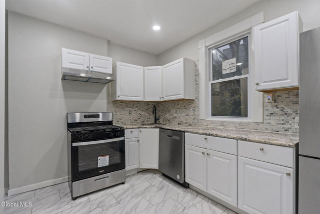 3 Manning Square, Albany, NY 12206