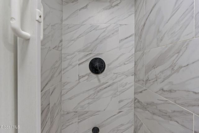 3 Manning Square, Albany, NY 12206