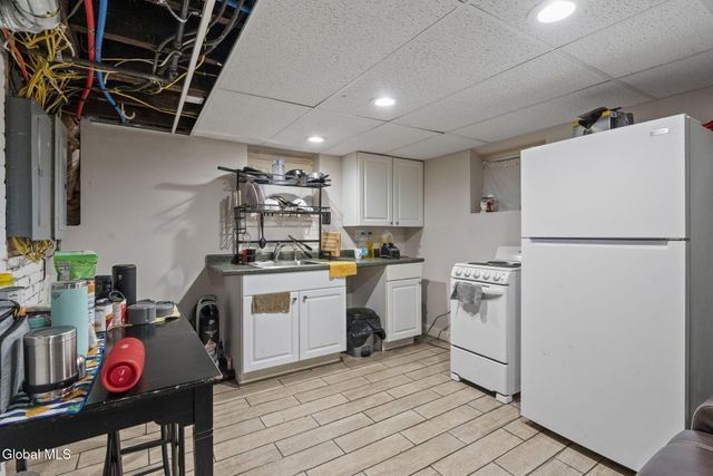 3 Manning Square, Albany, NY 12206