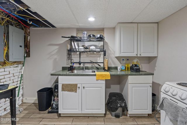 3 Manning Square, Albany, NY 12206