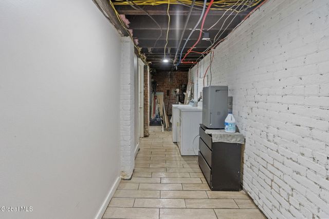 3 Manning Square, Albany, NY 12206