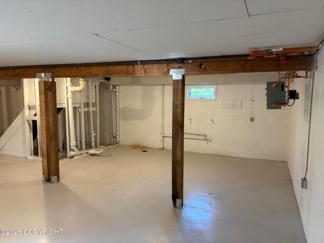 1103 Bannister Drive, Anchorage, AK 99508
