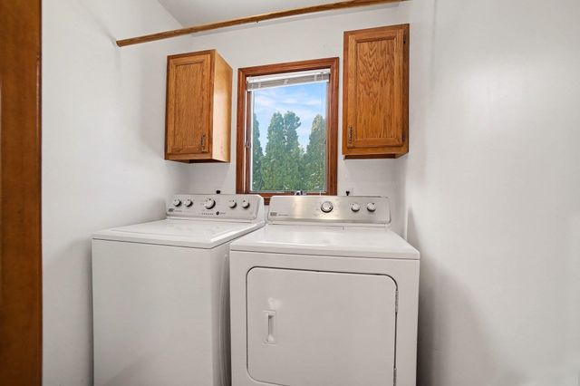 1333 W Borton Road, Essexville, MI 48732