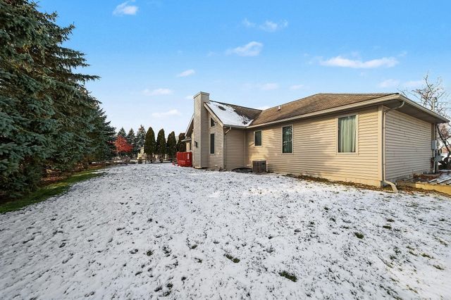 1333 W Borton Road, Essexville, MI 48732