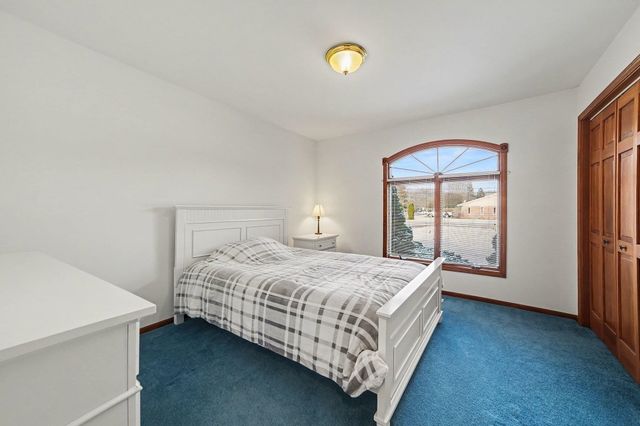 1333 W Borton Road, Essexville, MI 48732