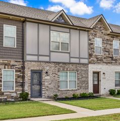 122 Turn Row Dr, Clarksville, TN 37043