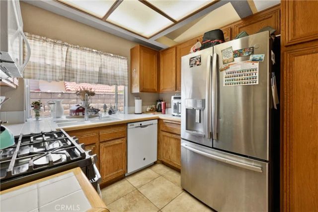 9195 Stone Canyon Road, Corona, CA 92883